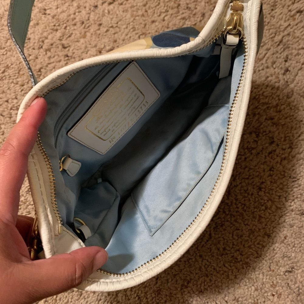 Coach Small Purse l0771-11733 - Picture 3 of 4